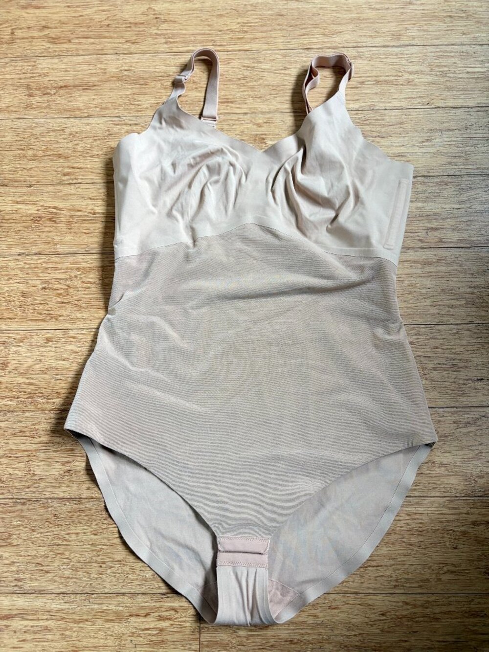 Honeylove Woman's shapewear Cami Bodysuit Sand Size L